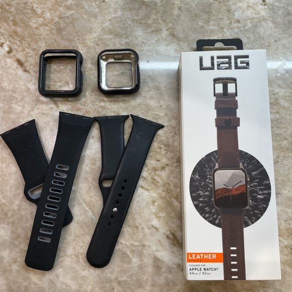 Apple Watch Series 4 Space Gray Aluminum Case 44mm (GPS+Cellular) - Picture 3 of 7